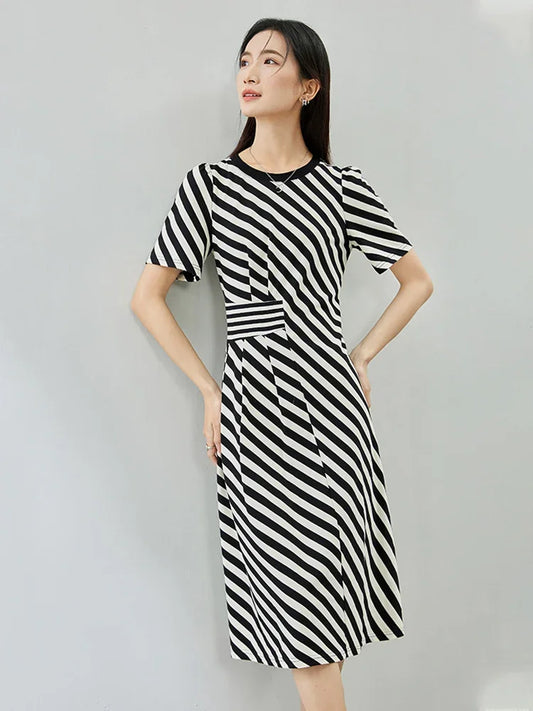 SENTUBILA Black White Striped Spliced Dress For Women 2024 Summer New Round Neck Short Sleeve Midi Dresses Clothing 142L53548